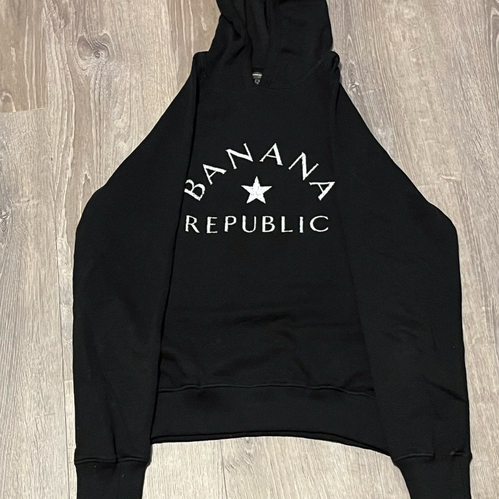 size medium black banana republic hoodie